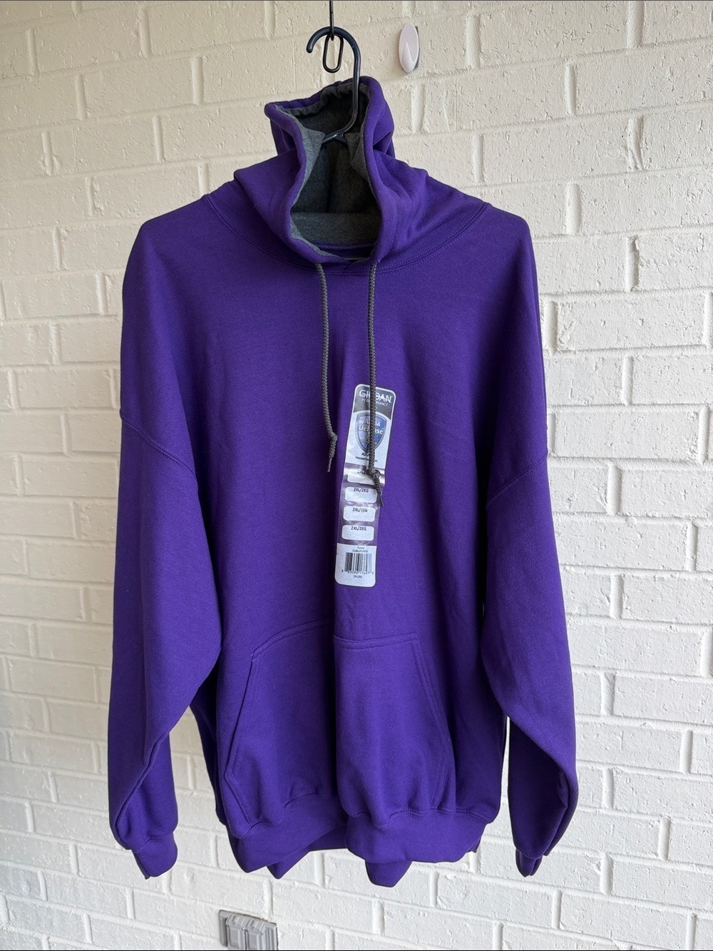Gildan NWT Men’s Purple Hoodie Fleece Lined Pullover Sweatshirt. Size 2XL